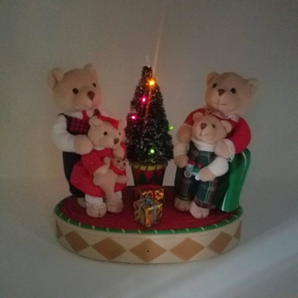 Vintage Christmas Family Bears Musical Display Stand Automatic Movements Battery - Picture 10 of 10